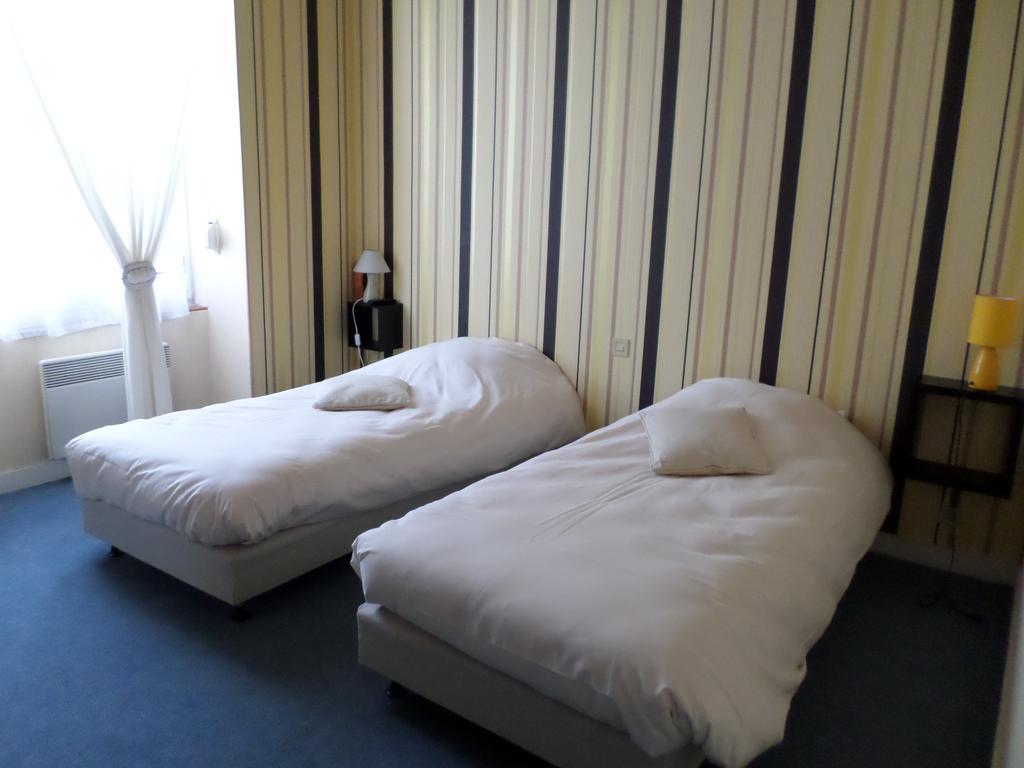 Le Relais De La Caleche Hotel Saint-Denis-dʼAnjou Kültér fotó