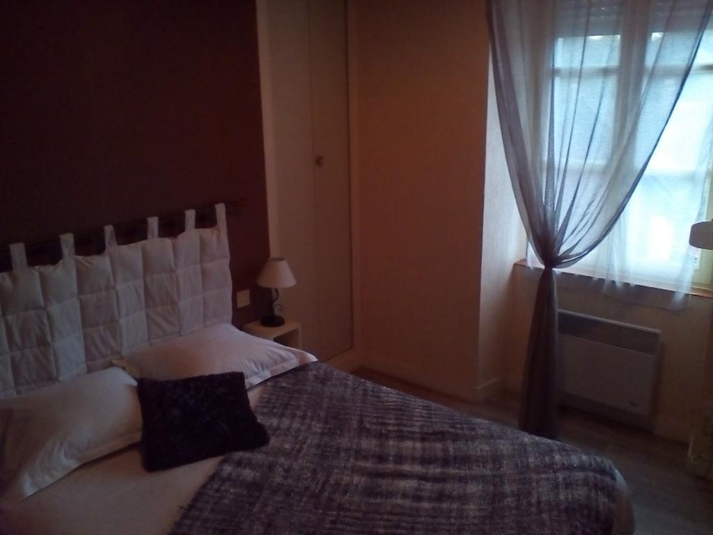 Le Relais De La Caleche Hotel Saint-Denis-dʼAnjou Kültér fotó